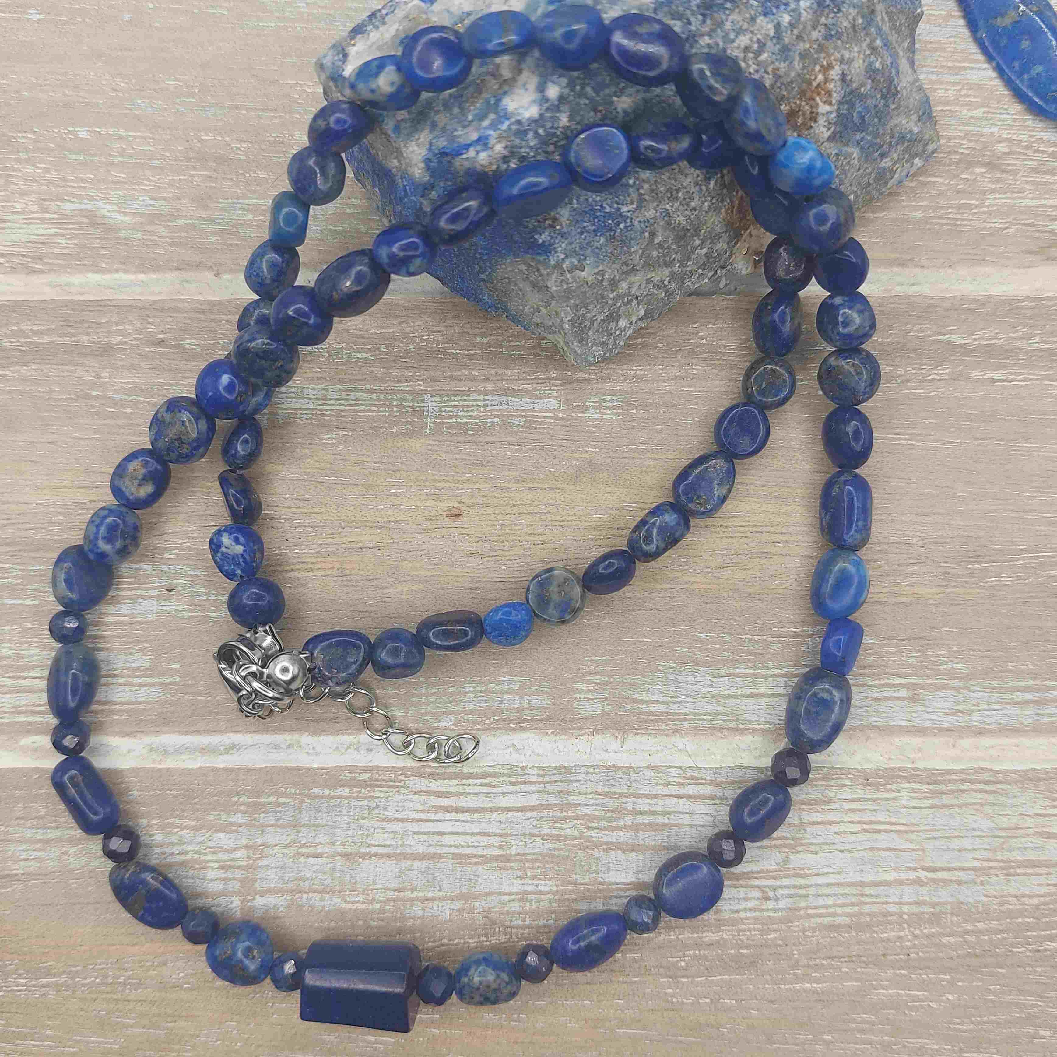 Lápisz lazuli ásvány nyaklánc galéria kép