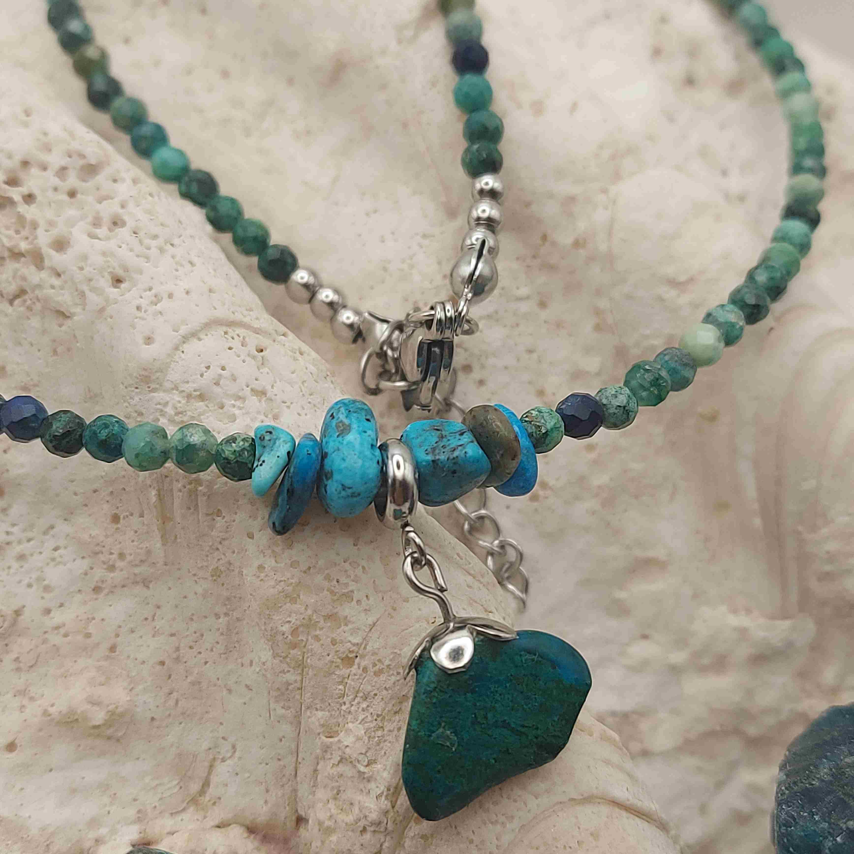 Krizokolla ásvány nyaklánc medállal galéria kép