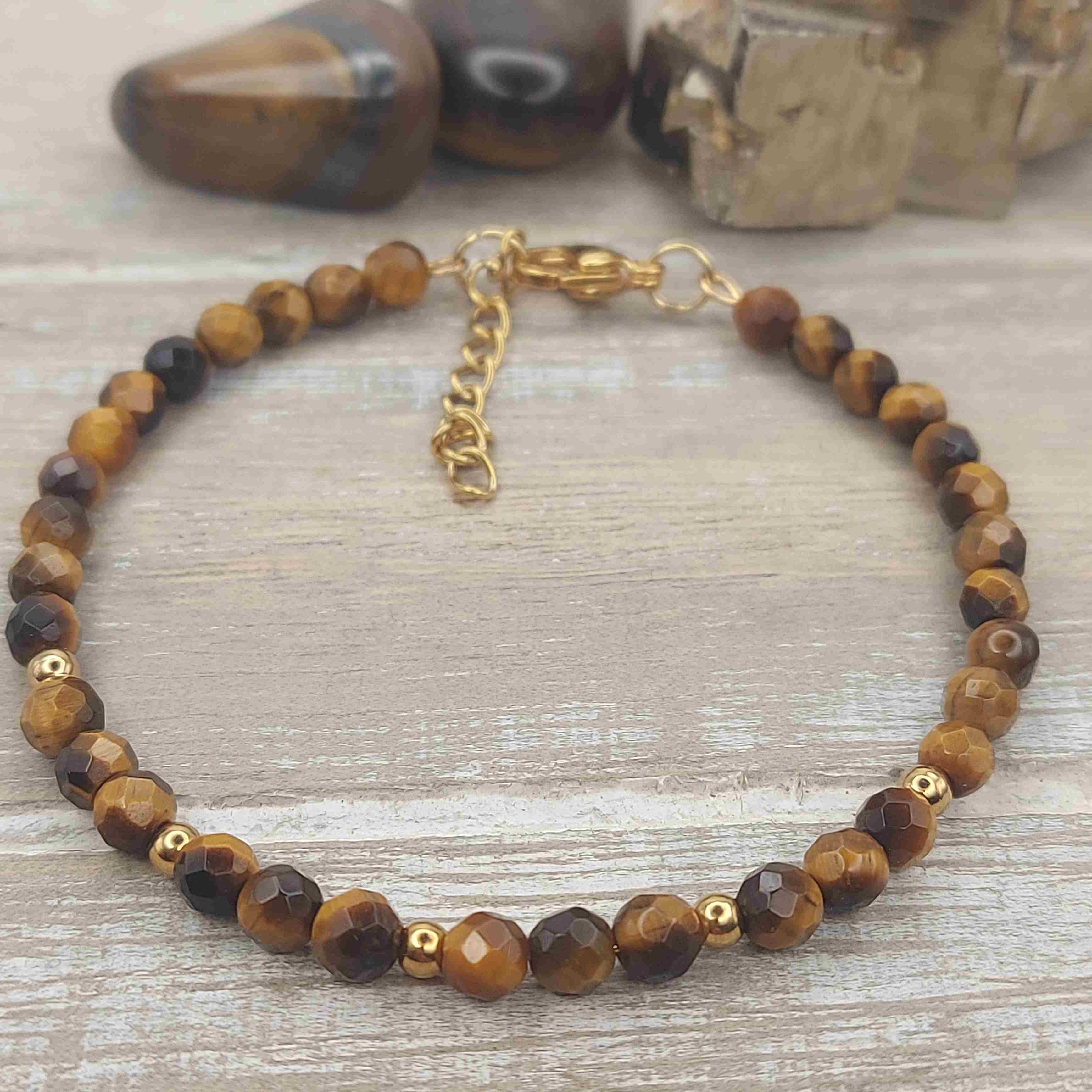 Tigrisszem női ásvány karkötő galéria kép