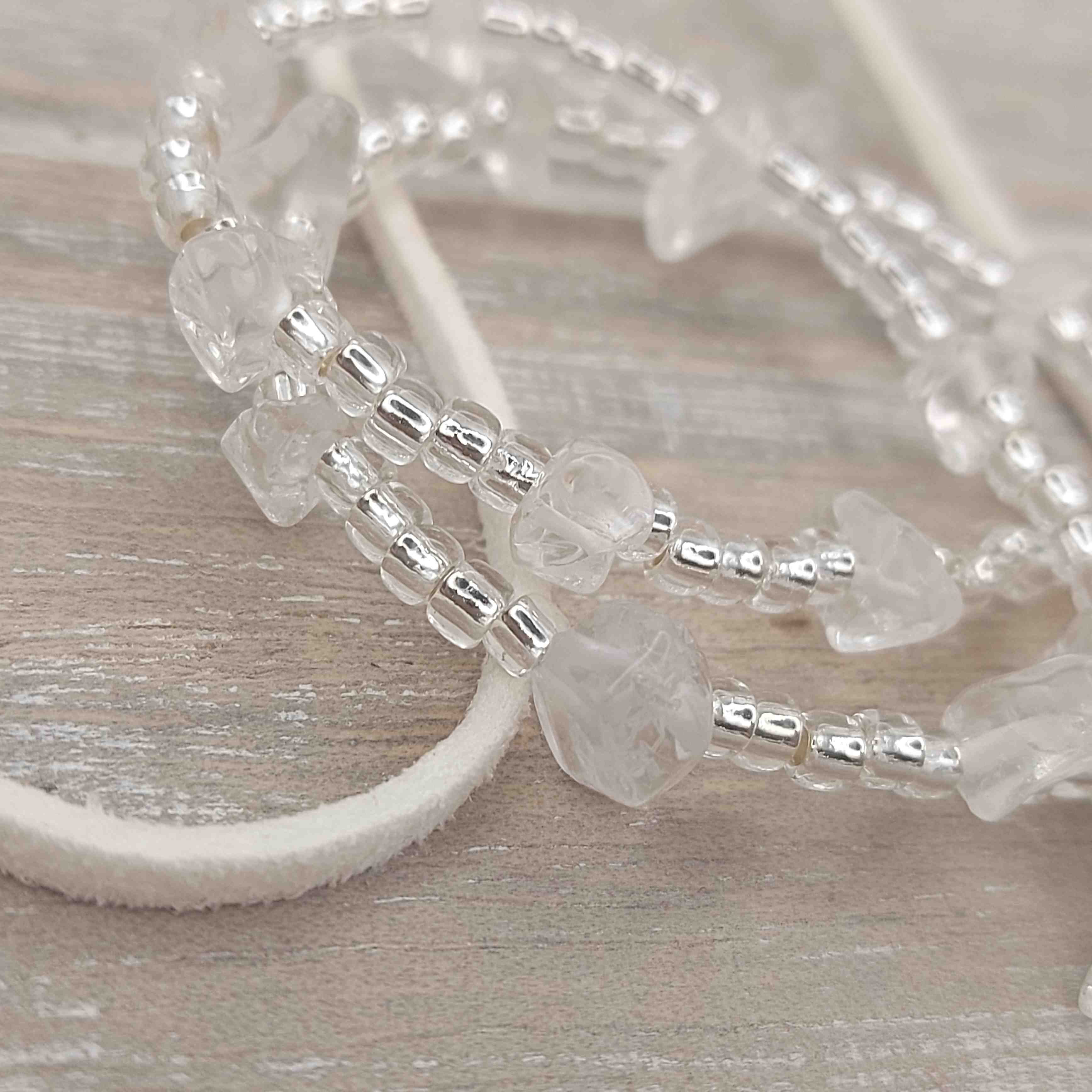 Fehér szemüveglánc hegyikristállyal galéria kép